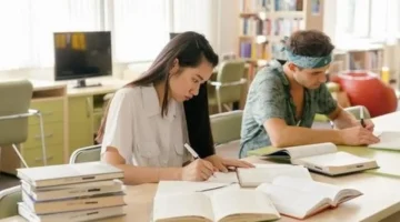 الأوراق المطلوبة لاستكمال الدراسة بالخارج: دليل شامل لإتمام الملف الأكاديمي بنجاح